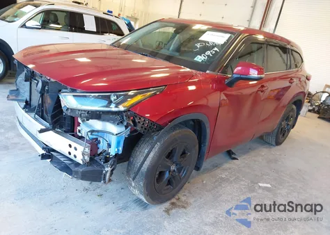 2021 Toyota Highlander Le z USA, uszkodzony, nr VIN 5TDBZRBH3MS110954